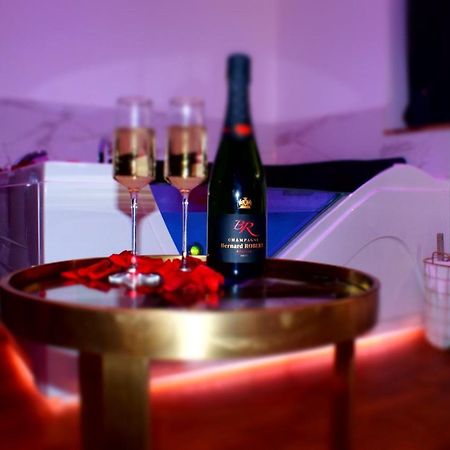 Le Venus - Appartement Spa Privatif Balneo Sauna Dijon Luaran gambar