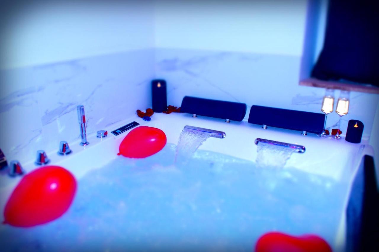 Le Venus - Appartement Spa Privatif Balneo Sauna Dijon Luaran gambar